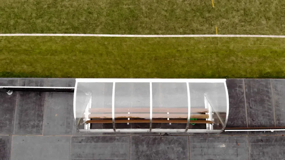 Antraciete betonplaten toegepast als sportpark verharding